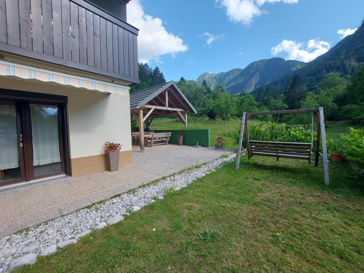 Apartmaji Katrc Soča Eksteriør billede