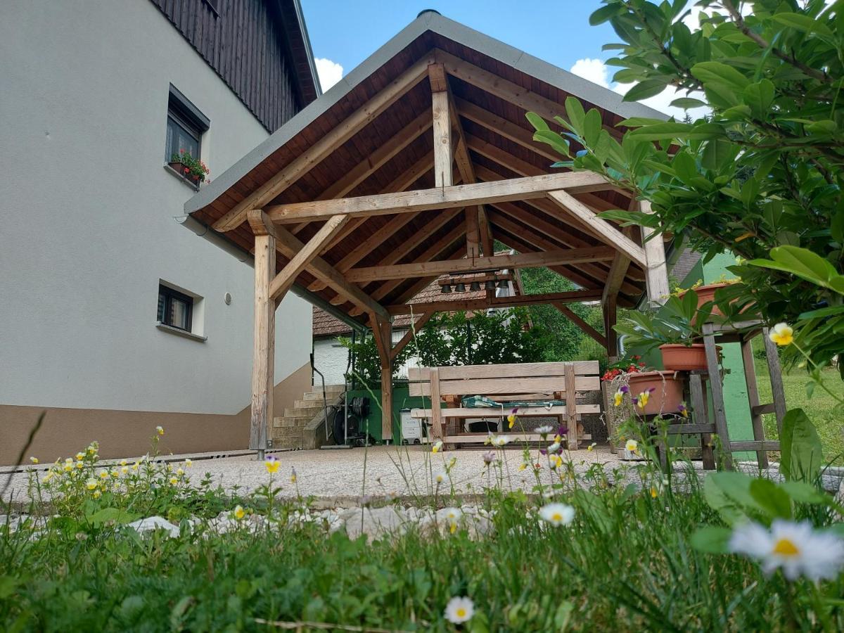 Apartmaji Katrc Soča Eksteriør billede
