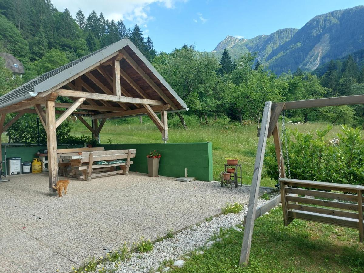 Apartmaji Katrc Soča Eksteriør billede